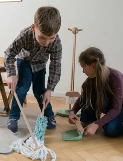 CLEANING SET WOOD IN GIFT BOX 6 PARTS - Leksaksverktyg