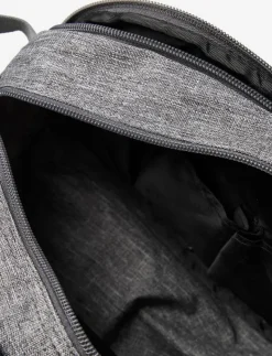 CORE WASH BAG STANDING - Väskaccessoarer
