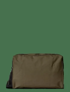 Day Gweneth RE-S Washbag L - Necessärer