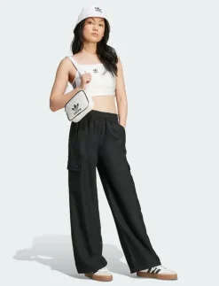 ESS WOVEN CARGO - Casual byxor
