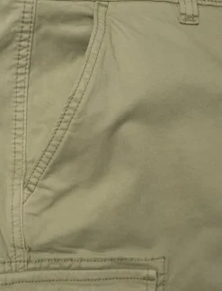 ESSENTIALS CARGO SHORTS - Cargo shorts
