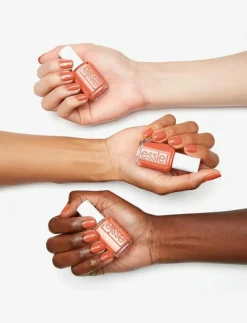 essie classic frilly lilies 824 - Naglar