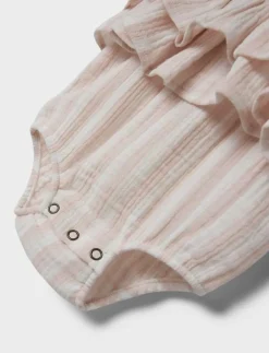 NBFFEMKE SS LOOSE SUIT LIL - Kortärmad body
