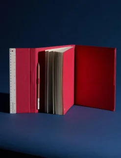 PANTONE NEW NOTEBOOK WITH PENCIL. / LINED - Kalendrar & Anteckningsblock