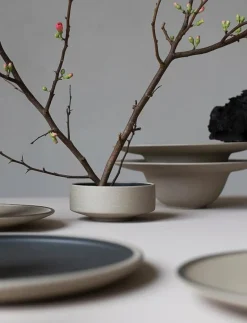 Plate Fumiko - Mattallrikar