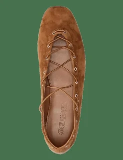 Pointe - Ballerinas