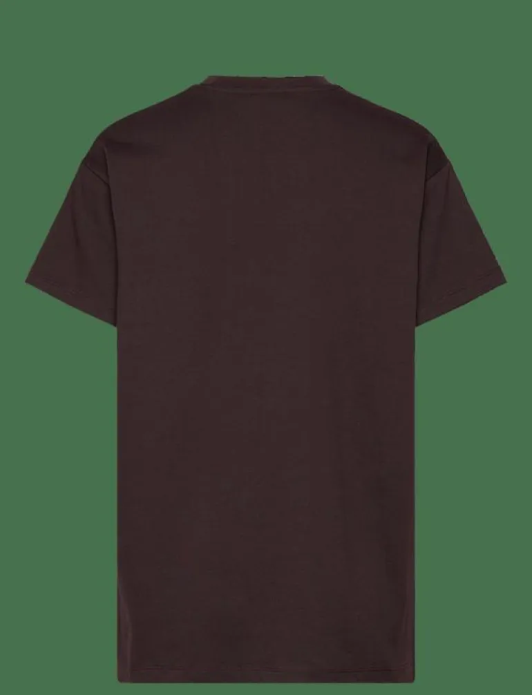 Serif Boyfriend T-shirt - T-Shirts