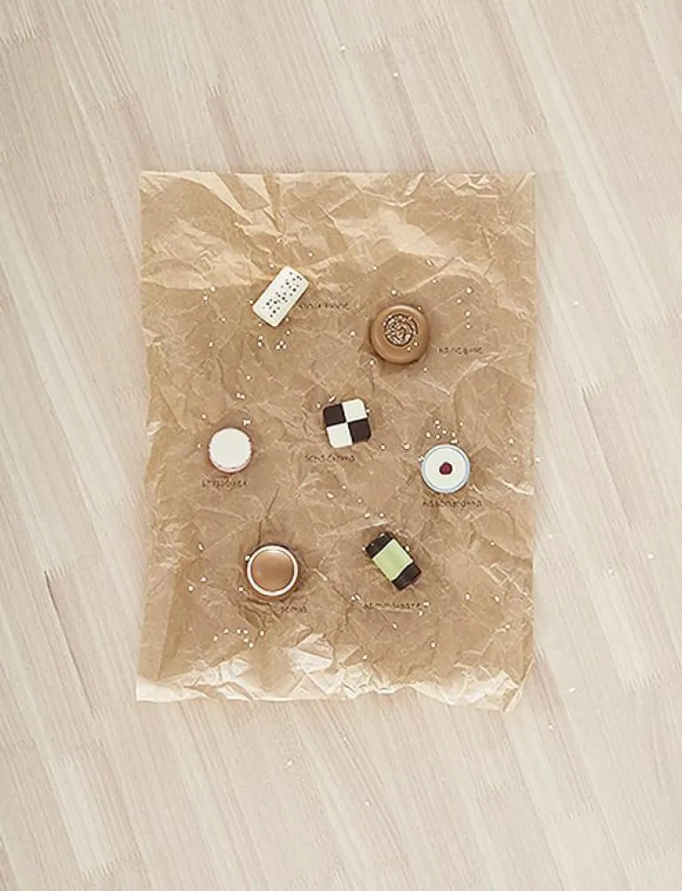 Swedish fika sweets BISTRO - Leksaksmat & Leksakstårtor