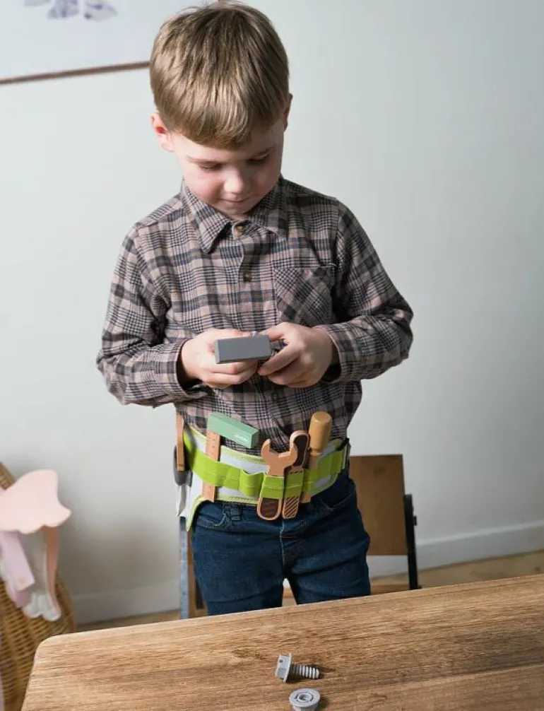 TOOL BELT WOOD IN GIFT BOX 15 PARTS - Leksaksverktyg