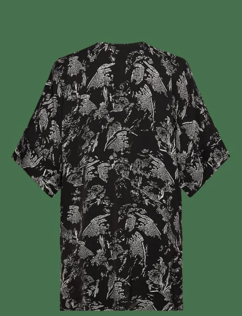 Tristan - Graphic Legacy - T-shirts
